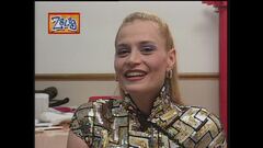 Dario Vergassola intervista Simona Ventura a Zelig 2000