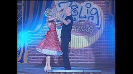 Michelle Hunziker e Claudio Bisio in "Dirty Dancing" thumbnail