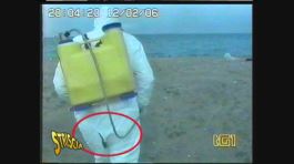 Al Tg1 operatore con la tuta rotta thumbnail