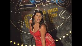 Geppi Cucciari in versione Jessica Rabbit a Zelig Off 2005 thumbnail
