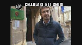 ROMA: Cellulari nei seggi thumbnail