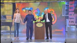 Lo scontro tra Omen e Paola Cortellesi a Zelig 2012 thumbnail