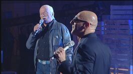 Gino Paoli e Giuliano Palma cantano "Che cosa c'è" a Zelig Circus 2013 thumbnail