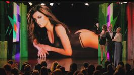 Il calendario di Elisabetta Canalis contro quello di Katia Follesa a Zelig 1 thumbnail