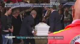 Dramma a Pisa: bimba morta in auto - Oggi i funerali thumbnail