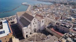 La Basilica di San Nicola a Bari thumbnail