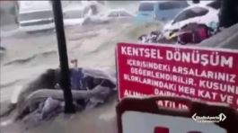 Ankara colpita da una violentissima alluvione thumbnail