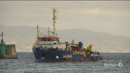 Reggio Calabria, nave con 232 migranti thumbnail