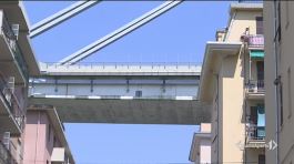 Braccio di ferro sul ponte Morandi thumbnail