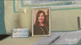 Mamma suicida con le sue bambine, oggi i funerali thumbnail