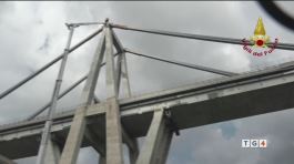 Genova, sensori sui monconi del ponte Perizia choc: "Il viadotto era malato" thumbnail