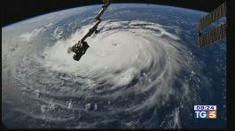 Cresce la paura per l'arrivo dell'uragano Florence thumbnail