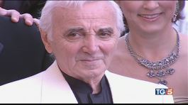 Il mondo piange Charles Aznavour thumbnail