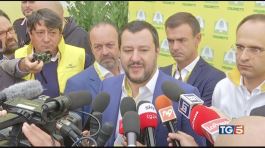 Salvini contro l'Ue: ha rovinato l'Italia thumbnail