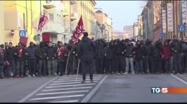 Questo non è manifestare thumbnail
