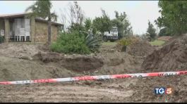 4 morti a Crotone sepolti dalla frana thumbnail