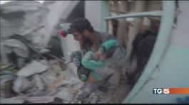 Siria, violata la tregua Papa: aiuti umanitari thumbnail