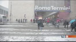 Basta la neve per chiudere l'Italia thumbnail