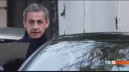 Sarkozy, notte a casa e di nuovo sotto torchio thumbnail