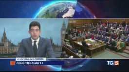 Brexit, rivolta contro la May thumbnail