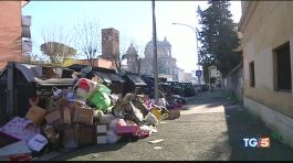 Roma e Palermo cumuli di rifiuti thumbnail
