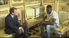 Il migrante-eroe che in Francia salva un bambino thumbnail