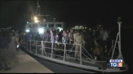 Oltre 100 dispersi al largo della Libia thumbnail
