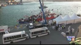 Migranti: porti chiusi anche a nave tricolore thumbnail