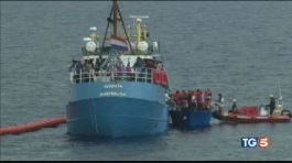 Migranti a Trapani, linea dura con l'UE thumbnail