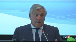 Tajani: scelte governo impoveriscono il paese thumbnail