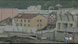 Genova: le immagini del ponte thumbnail