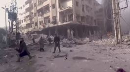 L'appello: "Aiutateci: qui a Douma, in Siria, è un massacro" thumbnail