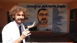 ROMA: Roma, un murales per il boss e nessuno lo cancella thumbnail