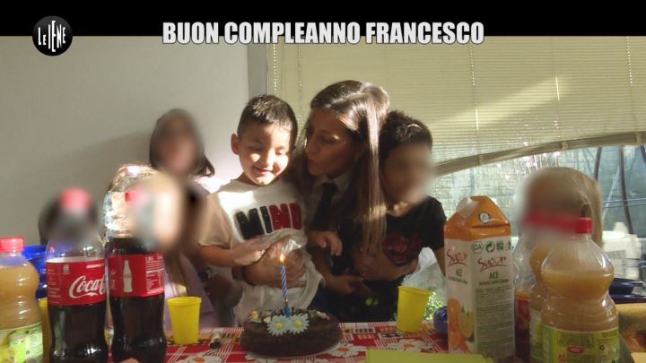 Martinelli Auguri Francesco Nuova Festa Di Compleanno Per Il Bimbo Autistico Le Iene Video Mediaset Play