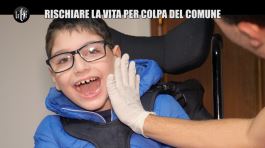 CASTELLANO: Bambino disabile senza mezzo di trasporto e fisioterapia: rischia la morte thumbnail
