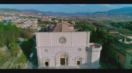 La Basilica di Santa Maria di Collemaggio thumbnail
