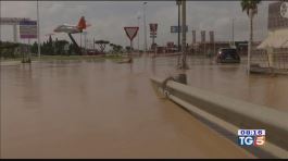 Spagna: inondazioni. 5 morti, 3500 evacuati thumbnail