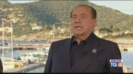Berlusconi: "Meno tasse per imprese e famiglie" thumbnail