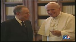 Il complicato rapporto tra Vaticano e politica, in Italia thumbnail