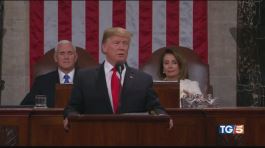Trump chiama all'unità, ma sul muro non molla thumbnail