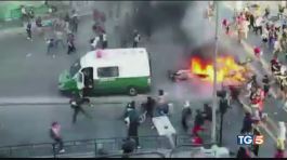 Il Cile nel caos. Rivolta e vittime thumbnail