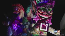Carnevale: è festa in tutta Italia thumbnail