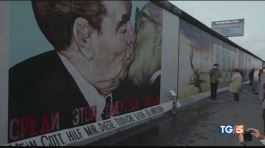 9 novembre 1989, cadeva il muro di Berlino thumbnail