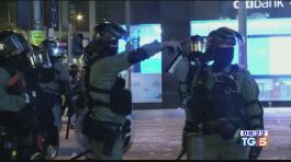 Hong Kong al collasso, rivolta contro la Cina thumbnail
