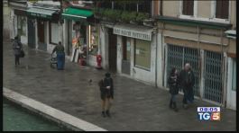 Venezia conta i danni ma c'è ancora paura thumbnail