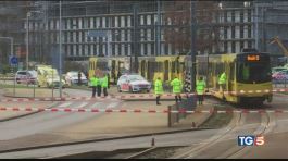Olanda: spari sul tram, è incubo terrorismo thumbnail