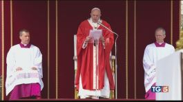 Domenica delle Palme, Papa: tacere e umiliarsi thumbnail