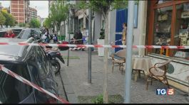 Napoli, spari in centro: grave bimba di 3 anni thumbnail