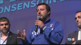 L'ultimatum di Salvini "basta, tappatevi la bocca" thumbnail