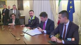 Conte: comanda Salvini? È una illusione ottica thumbnail